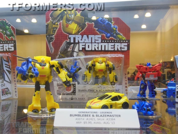 Transformers=botcon 2013 Generatations Prime Paltinum  (102 of 424)